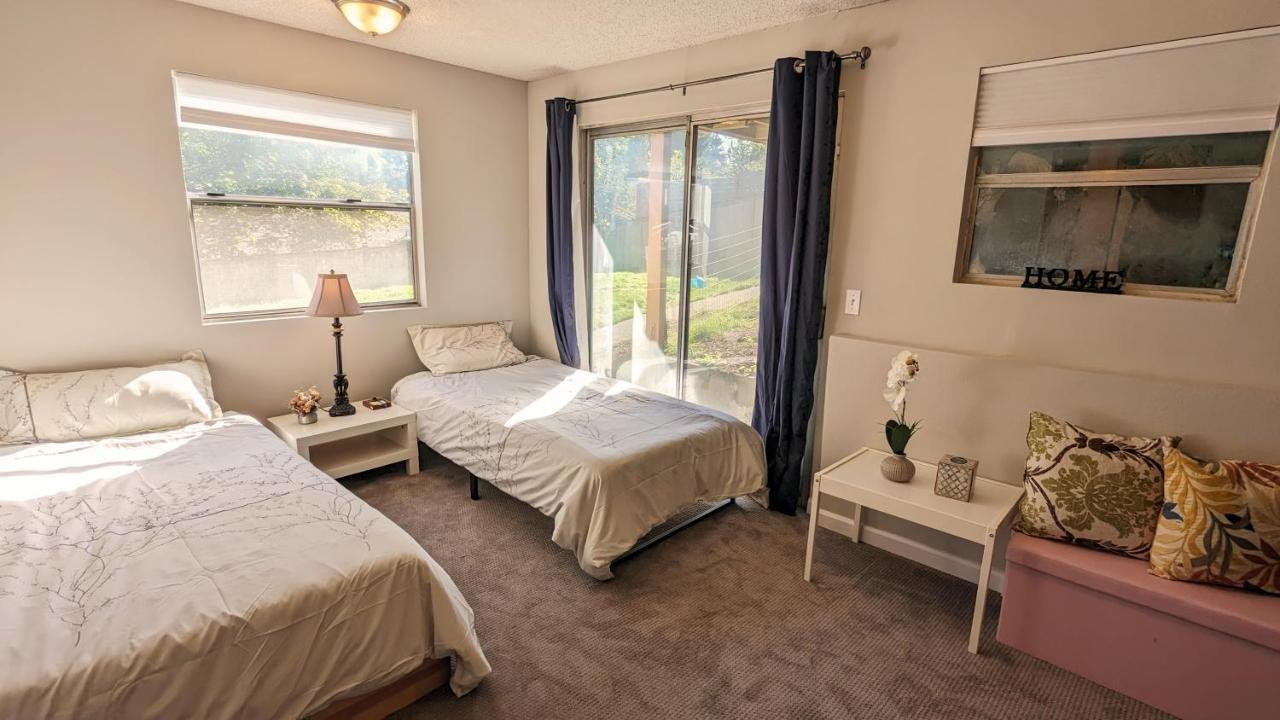 Private Guest Suite In West Bellevue Home Ngoại thất bức ảnh